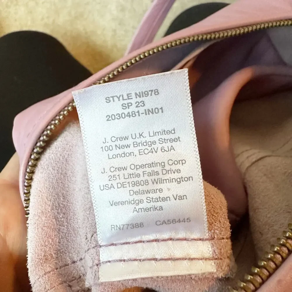 Madewell The Piazza Small Slouch Shoulder Bag Hobo Purse in Vibrant Lilac